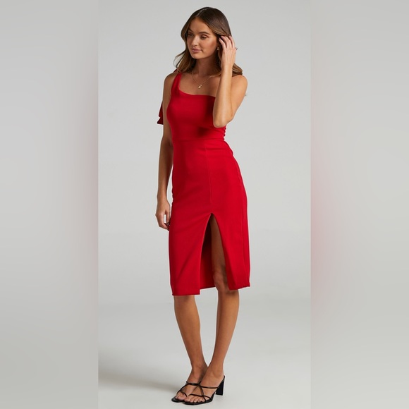 I GOT A FEELING MIDI DRESS - ONE SHOULDER SIDE SPLIT DRESS IN RED - Picture 2 of 7